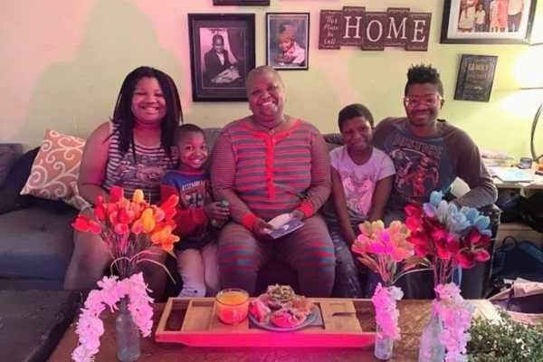 DeShanna with her family
